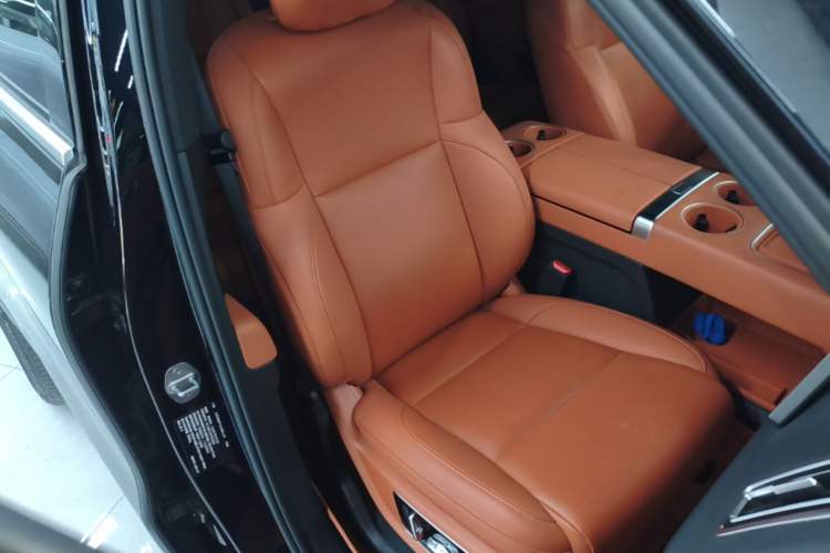 Used Li Auto L8 2023 Pro Model Right Front Seat