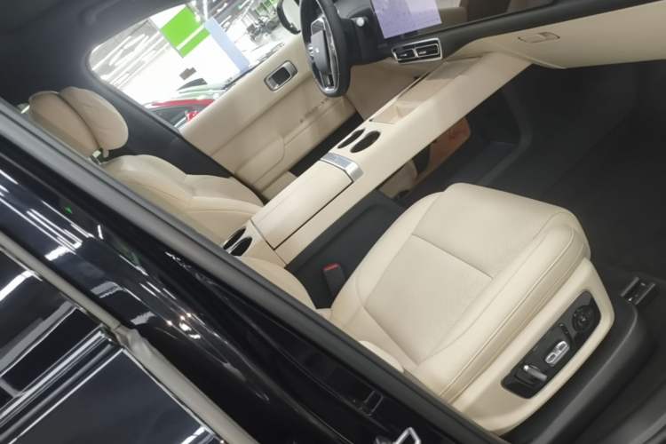 Used Li Auto L8 2023 Pro Model Right Front Seat