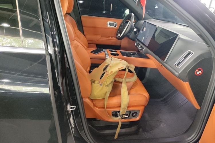 Used Li Auto L8 2023 Pro Model Right Front Seat