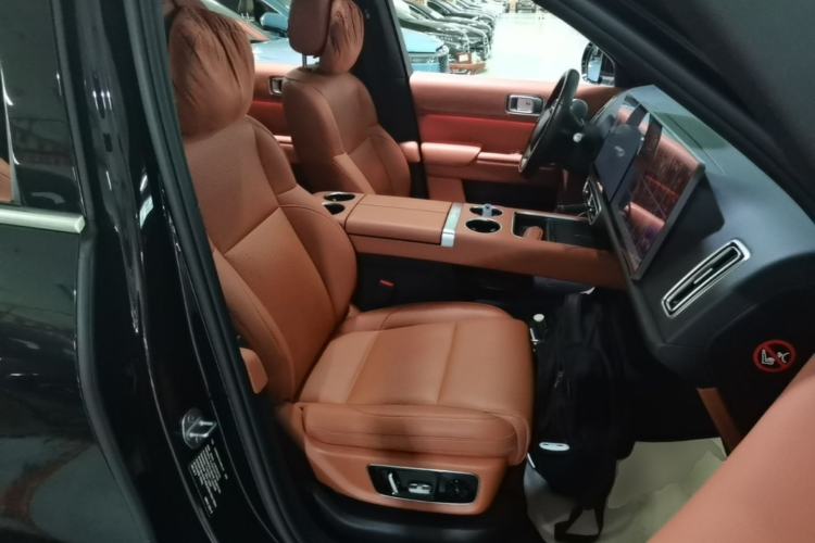 Used Li Auto L8 2023 Pro Model Right Front Seat