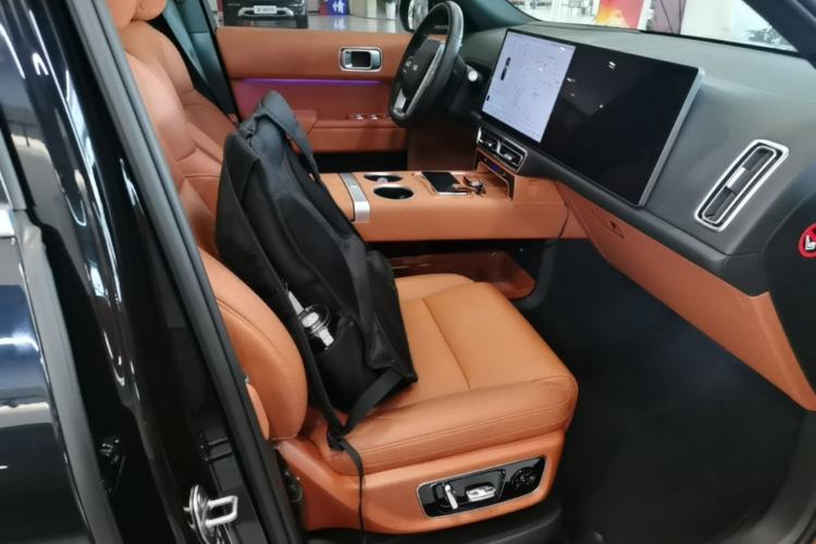 Used Li Auto L8 2023 Pro Model Right Front Seat