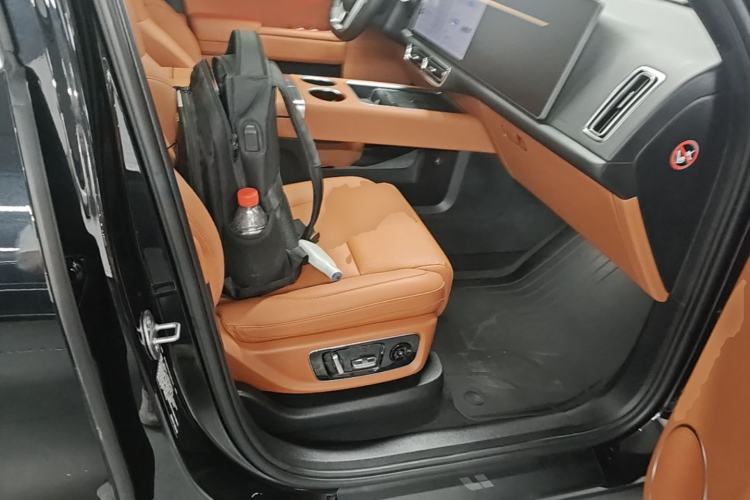 Used Li Auto L8 2023 Pro Model Right Front Seat