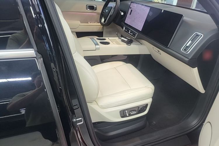 Used Li Auto L8 2023 Pro Model Right Front Seat