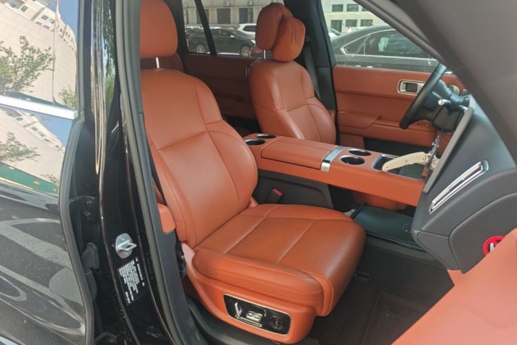 Used Li Auto L8 2023 Pro Model Right Front Seat