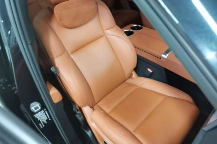 Used Li Auto L8 2023 Pro Model Right Front Seat