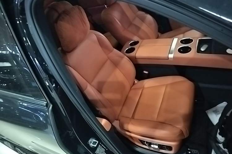 Used Li Auto L8 2023 Pro Model Right Front Seat