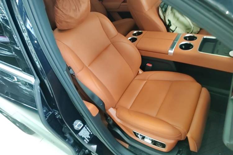 Used Li Auto L8 2023 Pro Model Right Front Seat