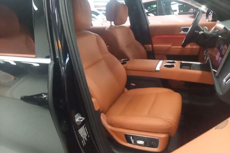Used Li Auto L8 2023 Pro Model Right Front Seat