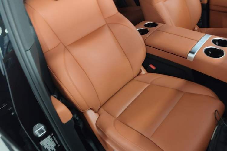 Used Li Auto L8 2023 Pro Model Right Front Seat