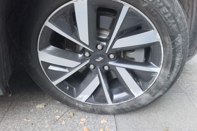 Used Li Auto L8 2023 Max model Right Front Wheel Hub