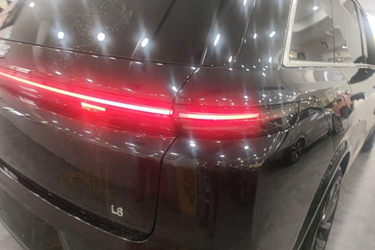 Used Li Auto L8 2023 Pro Model Right Rear Taillight
