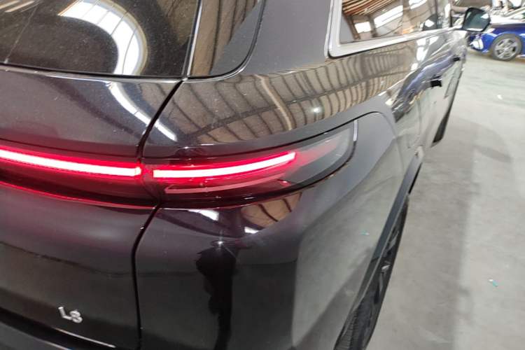 Used Li Auto L8 2023 Air model Right Rear Taillight