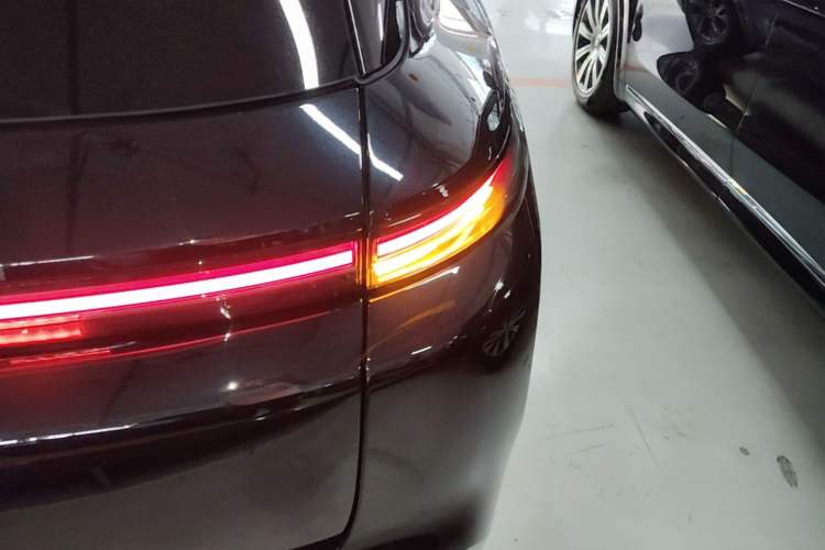 Used Li Auto L8 2023 Pro Model Right Rear Taillight