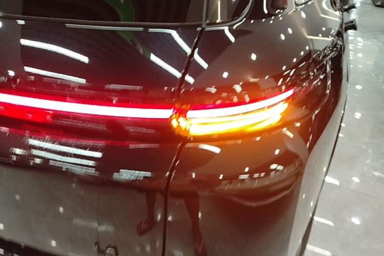 Used Li Auto L8 2023 Pro Model Right Rear Taillight