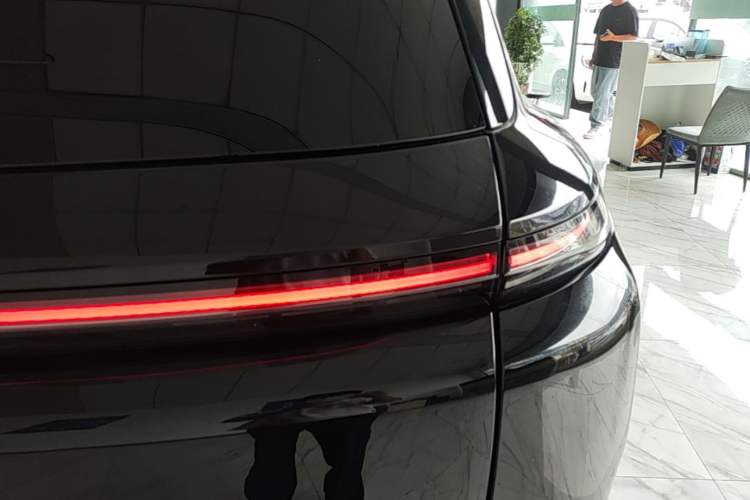 Used Li Auto L8 2023 Pro Model Right Rear Taillight