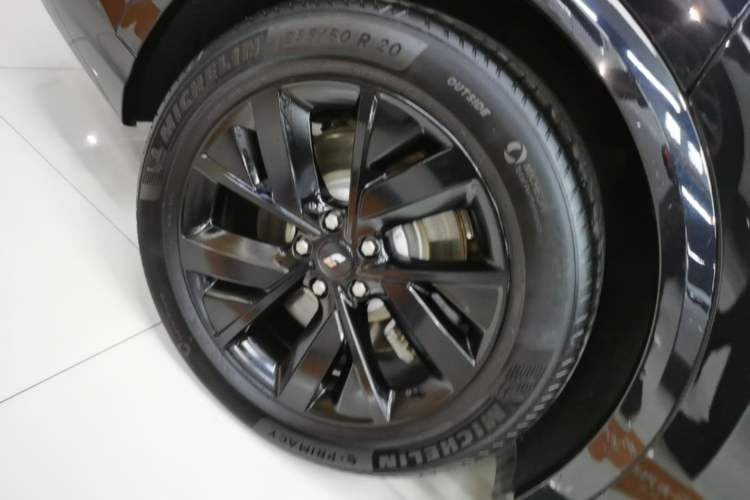 Used Li Auto L8 2023 Pro Model Right Rear Wheel Hub