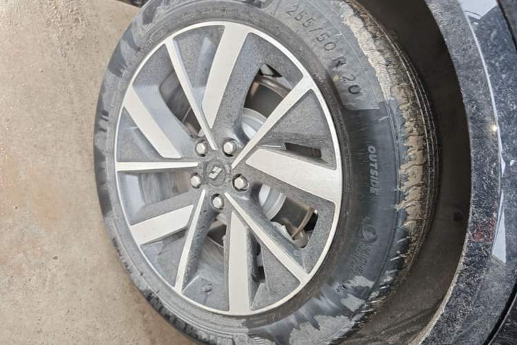 Used Li Auto L8 2023 Pro Model Right Rear Wheel Hub