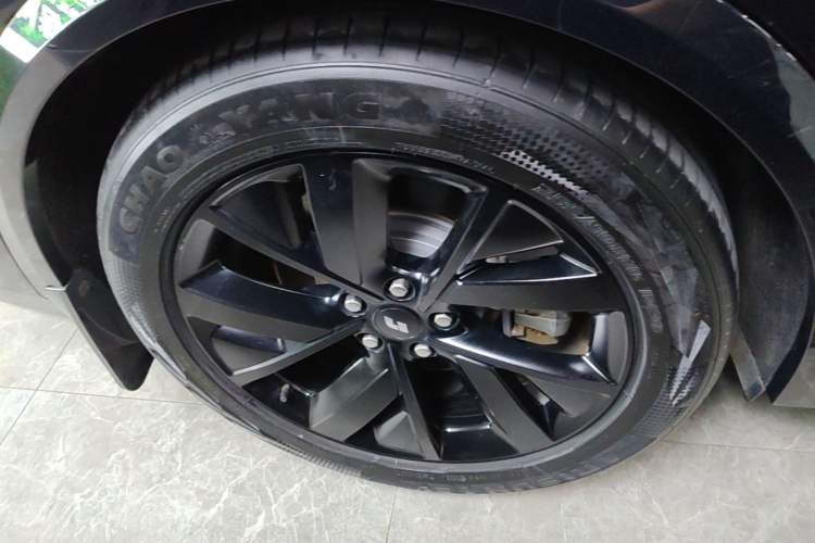 Used Li Auto L8 2023 Pro Model Right Rear Wheel Hub