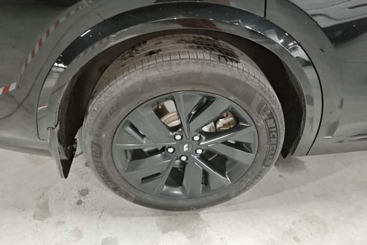 Used Li Auto L8 2023 Pro Model Right Rear Wheel Hub