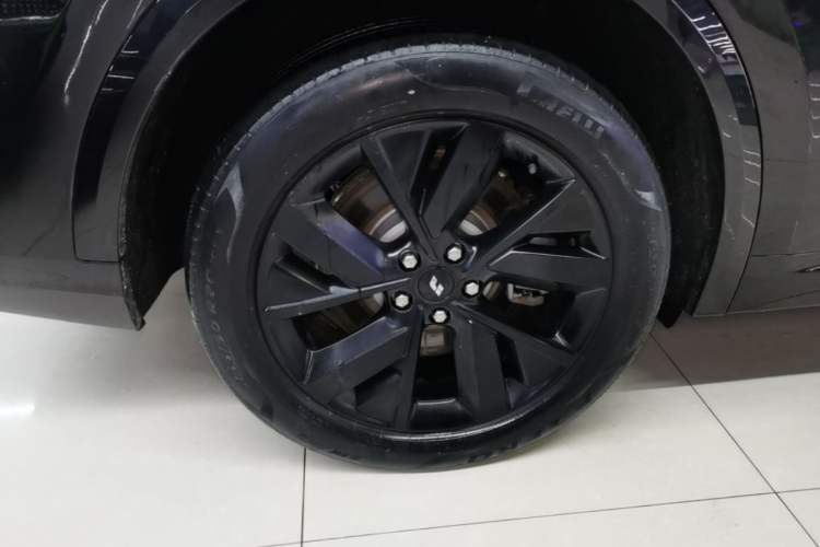 Used Li Auto L8 2023 Air model Right Rear Wheel Hub