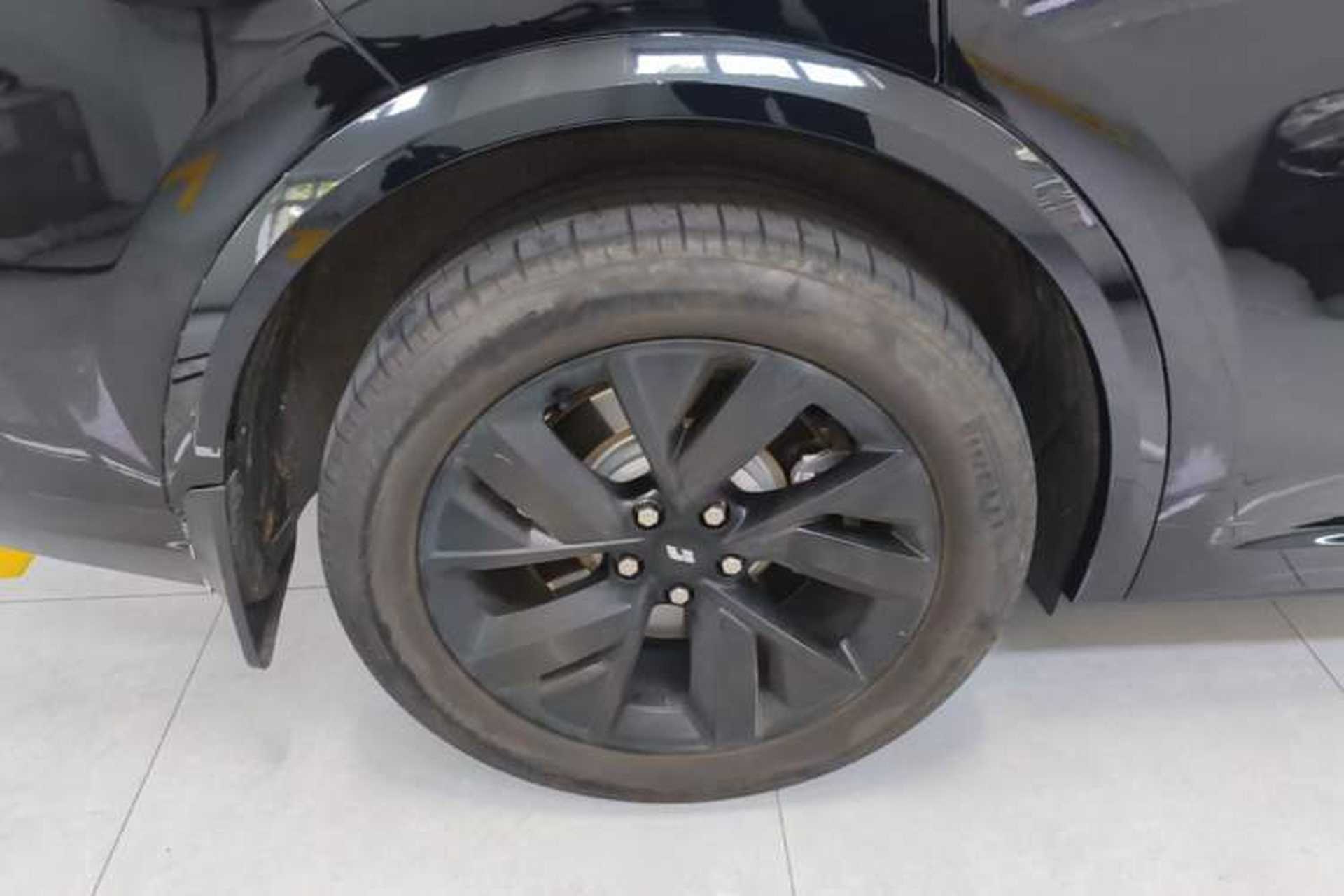 Used Li Auto L8 2023 Air model Right Rear Wheel Hub
