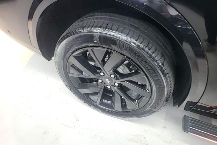 Used Li Auto L8 2023 Pro Model Right Rear Wheel Hub