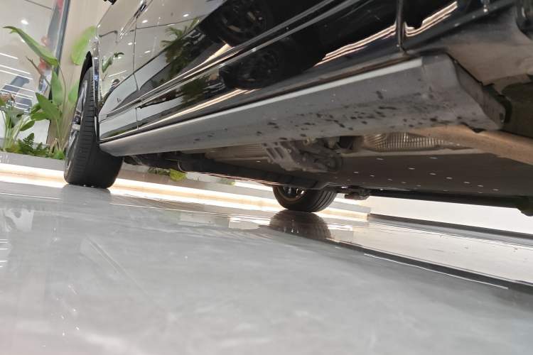 Used Li Auto L8 2023 Pro Model Right Side Sill