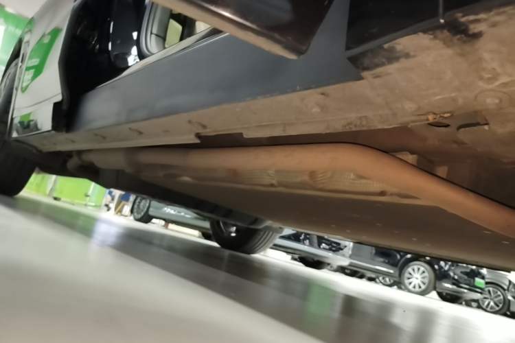 Used Li Auto L8 2023 Pro Model Right Side Sill
