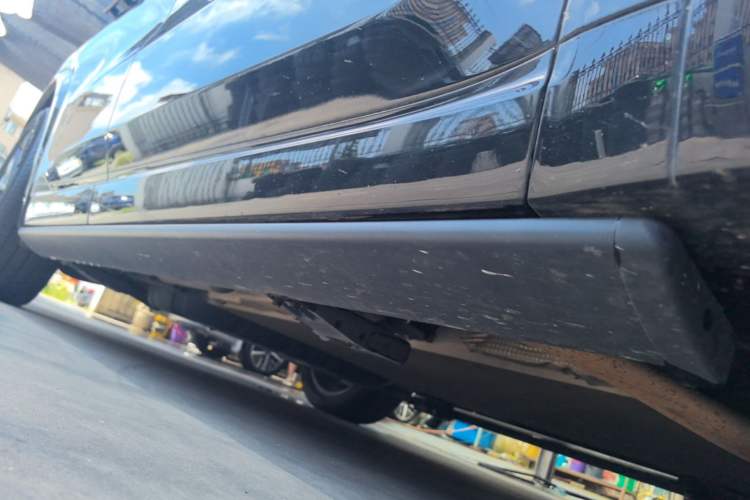 Used Li Auto L8 2023 Pro Model Right Side Sill