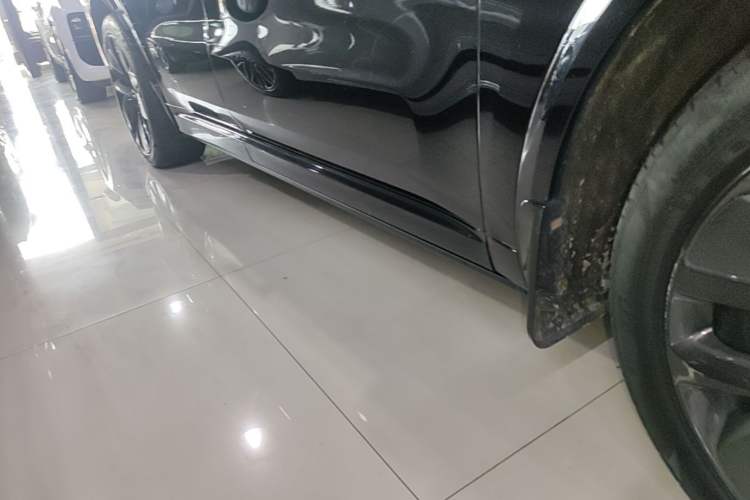 Used Li Auto L8 2023 Max model Right Side Sill