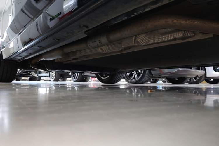 Used Li Auto L8 2023 Pro Model Right Side Sill