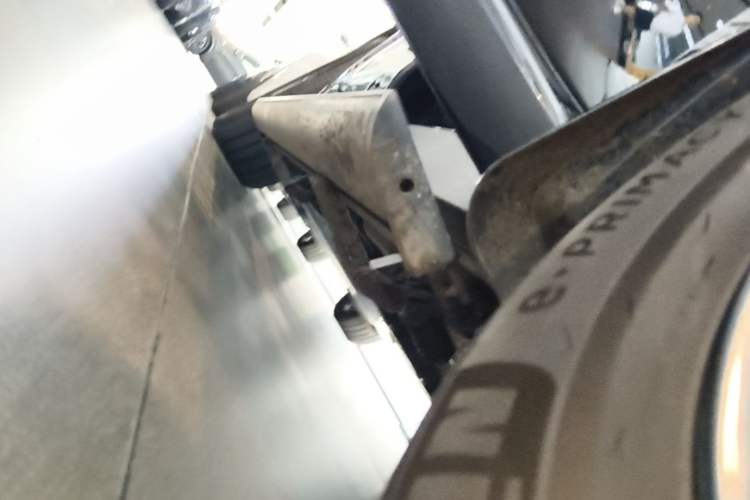 Used Li Auto L8 2023 Air model Right Side Sill