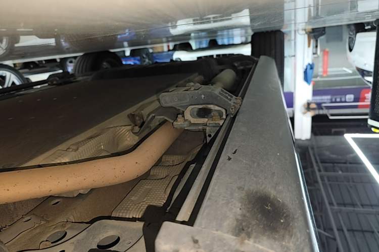 Used Li Auto L8 2023 Pro Model Right Side Sill