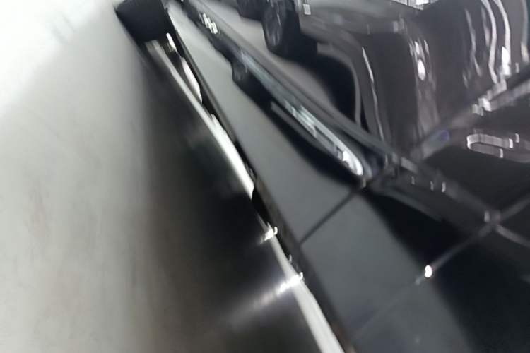Used Li Auto L8 2023 Pro Model Right Side Sill
