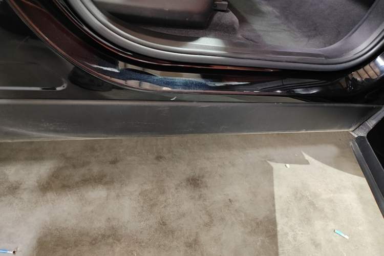 Used Li Auto L8 2023 Air model Right Side Sill