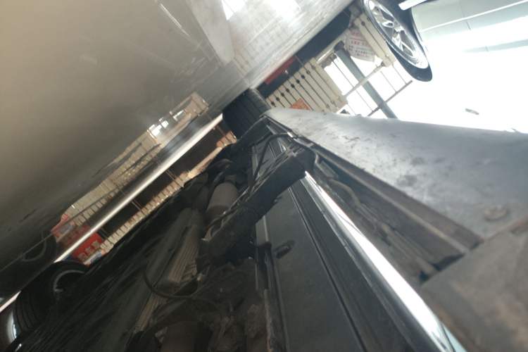 Used Li Auto L8 2023 Pro Model Right Side Sill
