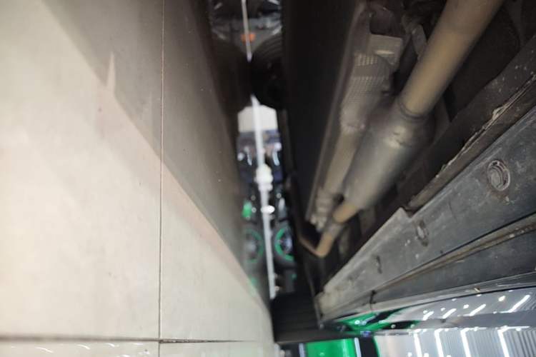 Used Li Auto L8 2023 Pro Model Right Side Sill