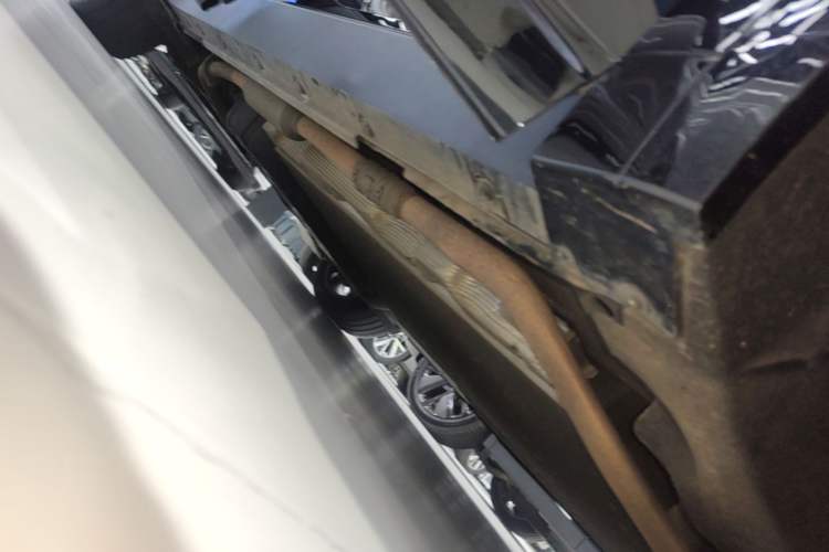 Used Li Auto L8 2023 Pro Model Right Side Sill