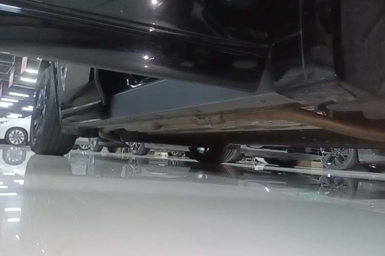 Used Li Auto L8 2023 Pro Model Right Side Sill