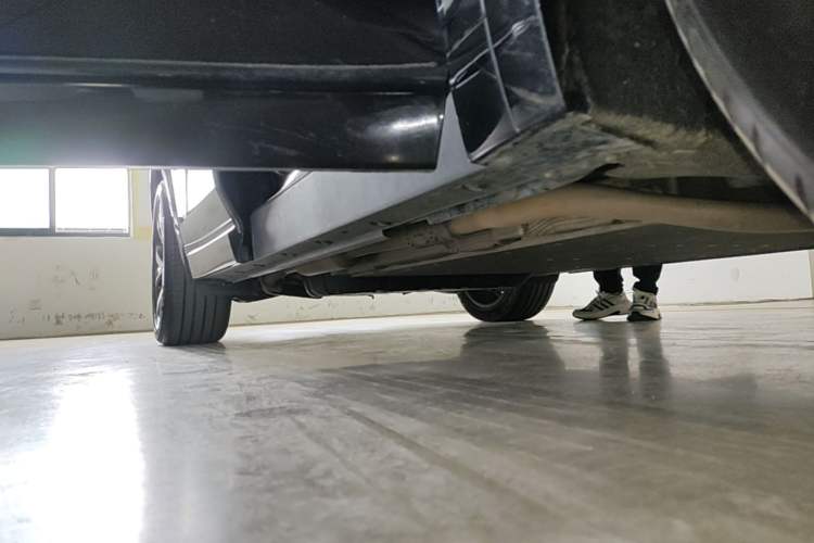 Used Li Auto L8 2023 Pro Model Right Side Sill