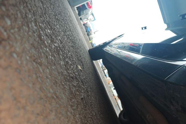 Used Li Auto L8 2023 Max model Right Side Sill