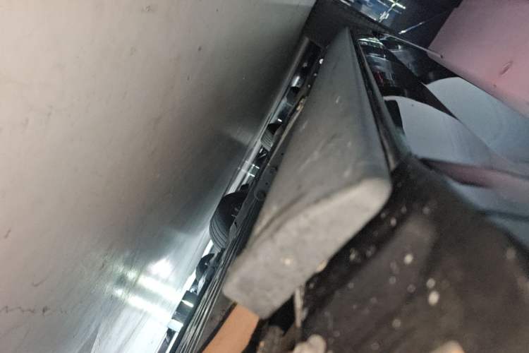 Used Li Auto L8 2023 Pro Model Right Side Sill