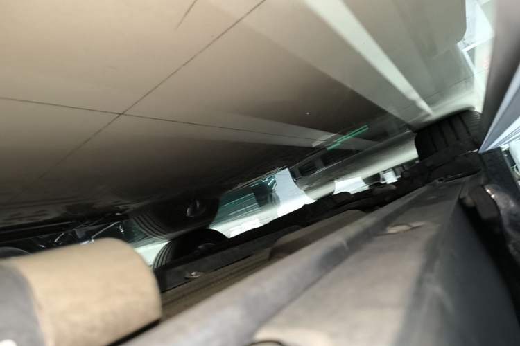 Used Li Auto L8 2023 Pro Model Right Side Sill