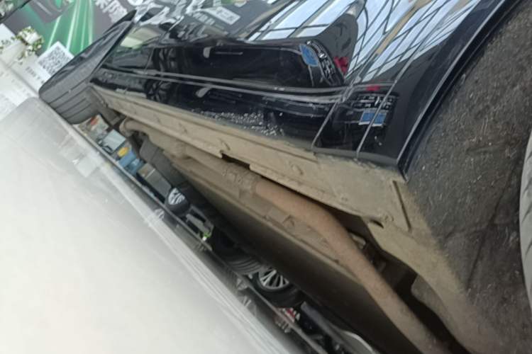 Used Li Auto L8 2023 Pro Model Right Side Sill
