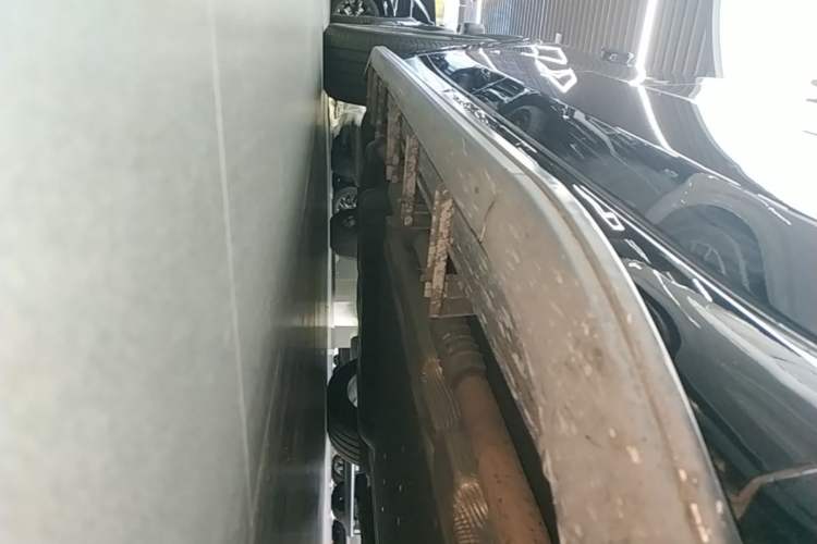 Used Li Auto L8 2023 Pro Model Right Side Sill