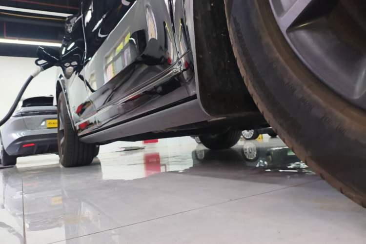 Used Li Auto L8 2023 Air model Right Side Sill