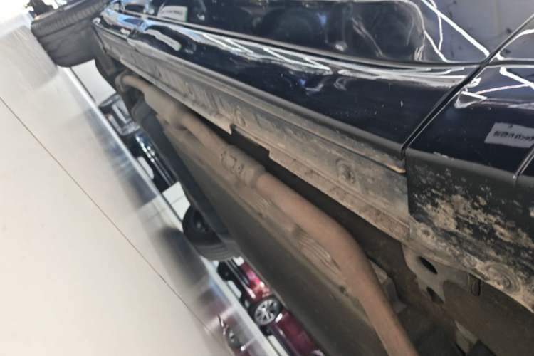 Used Li Auto L8 2023 Pro Model Right Side Sill