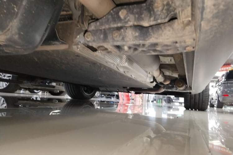 Used Li Auto L8 2023 Max model Right Side Sill