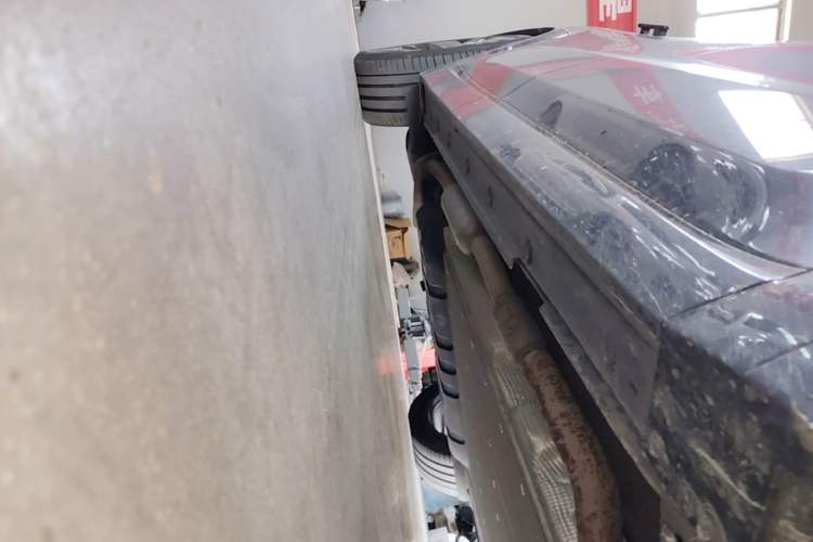 Used Li Auto L8 2023 Pro Model Right Side Sill