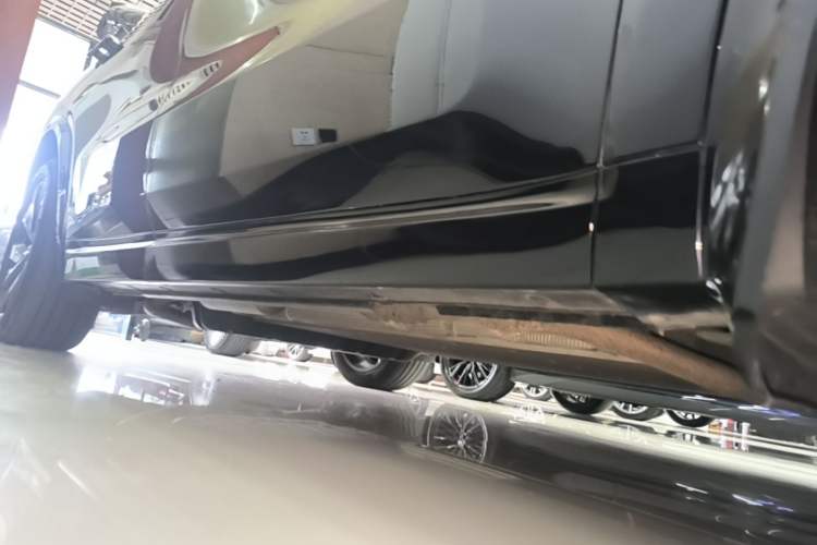 Used Li Auto L8 2023 Pro Model Right Side Sill